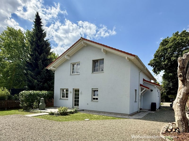 Haus 162m² + EG-Wohnung 54m² in Fredersdorf